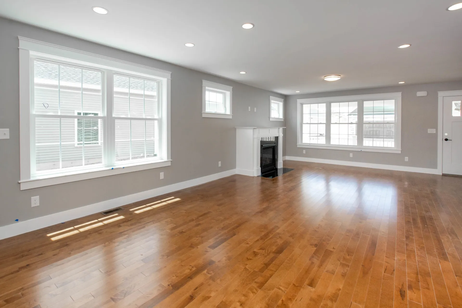 14 Mulberry Lane Epping NH 03042