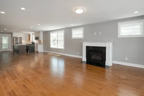 14 Mulberry Lane Epping NH 03042