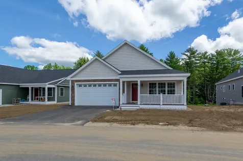 14 Mulberry Lane Epping NH 03042