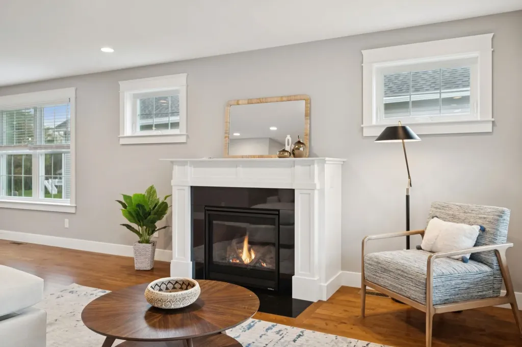 14 Mulberry Lane Epping NH 03042