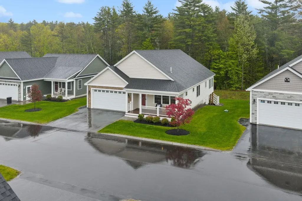 14 Mulberry Lane Epping NH 03042