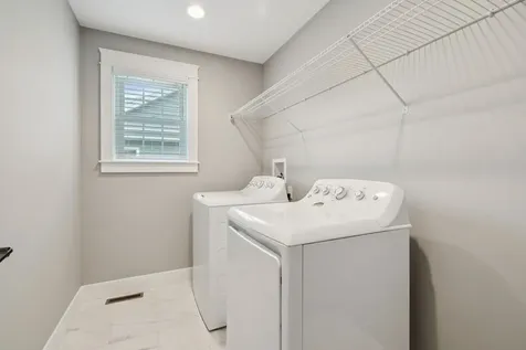 14 Mulberry Lane Epping NH 03042