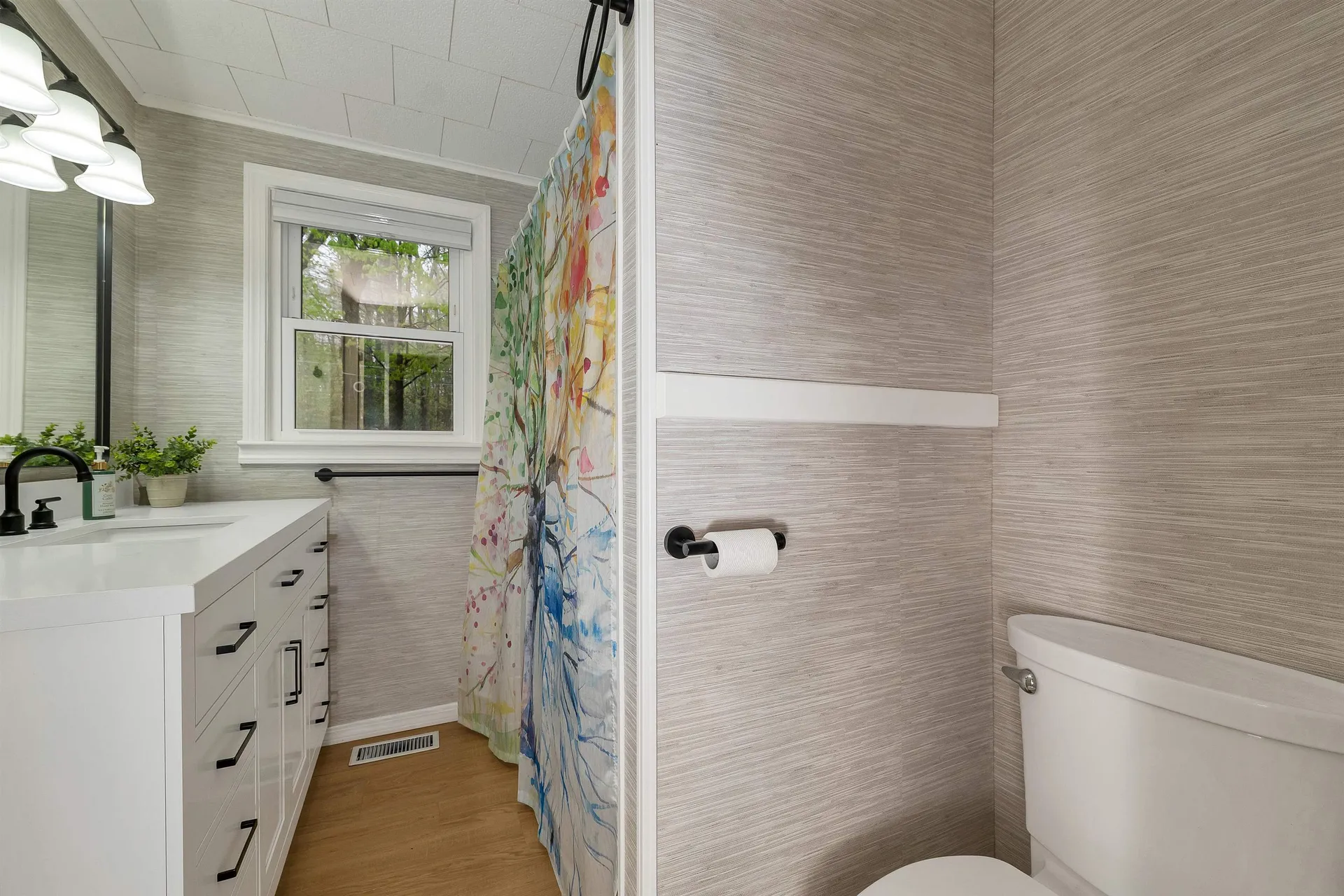 109 Barden Hill Road Hillsborough NH 03244