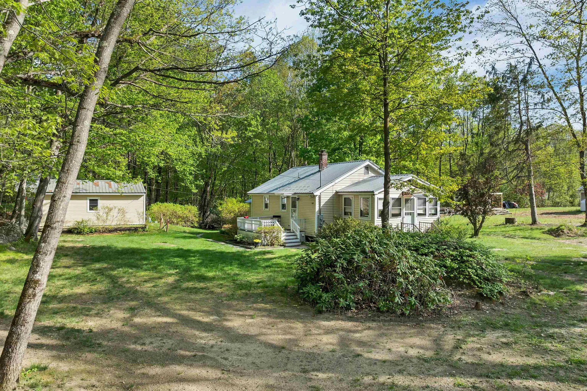 109 Barden Hill Road Hillsborough NH 03244