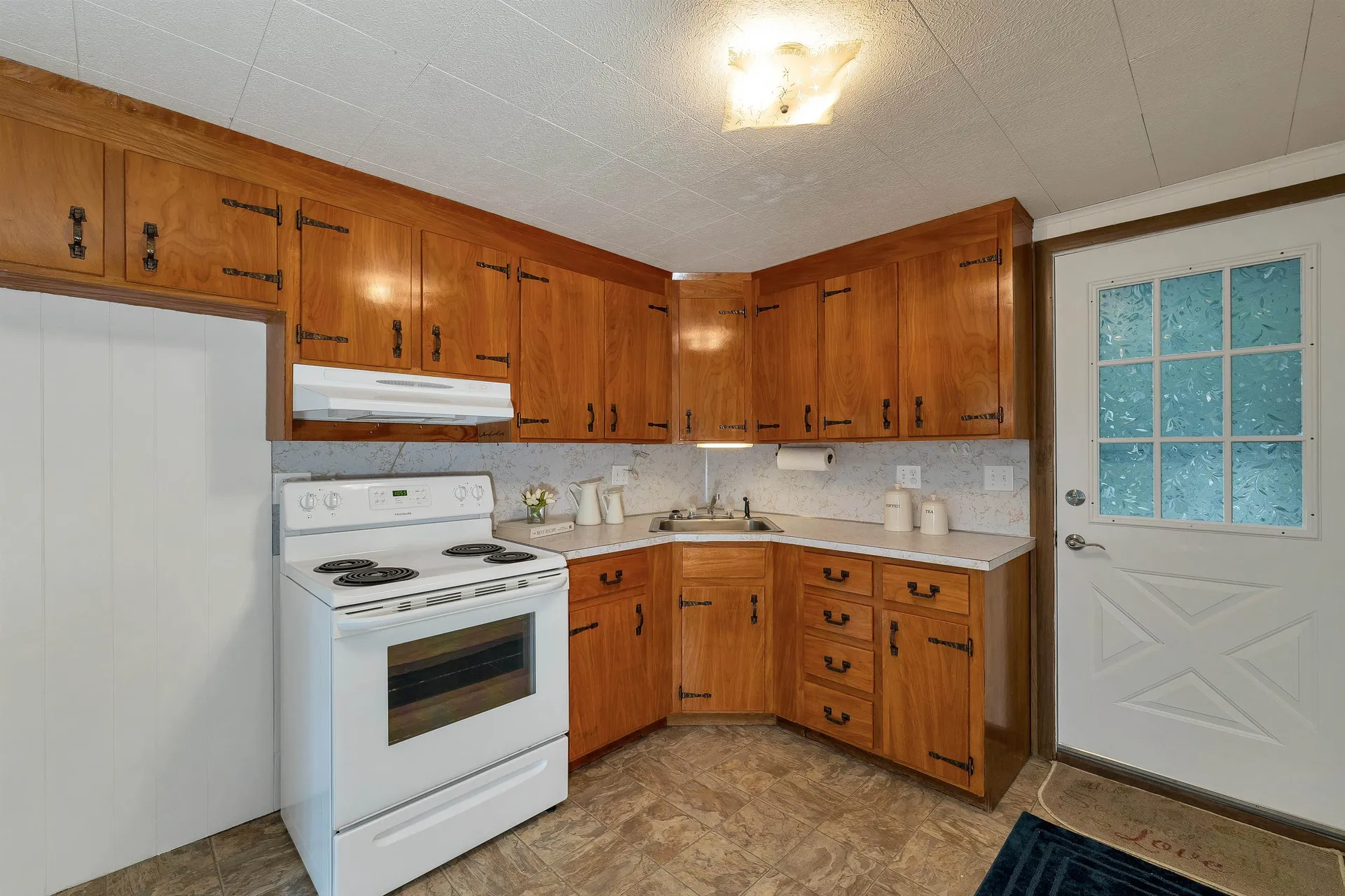 109 Barden Hill Road Hillsborough NH 03244