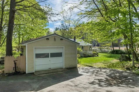 109 Barden Hill Road Hillsborough NH 03244