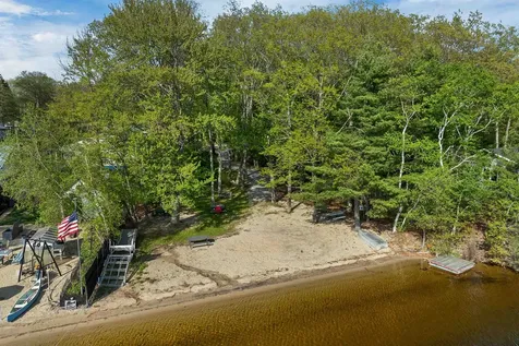 109 Barden Hill Road Hillsborough NH 03244