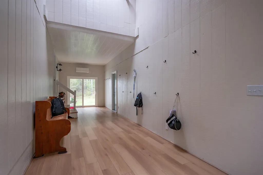 27 Pierce Lane Hollis NH 03049