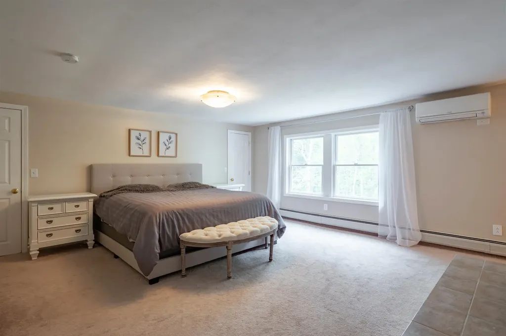 27 Pierce Lane Hollis NH 03049