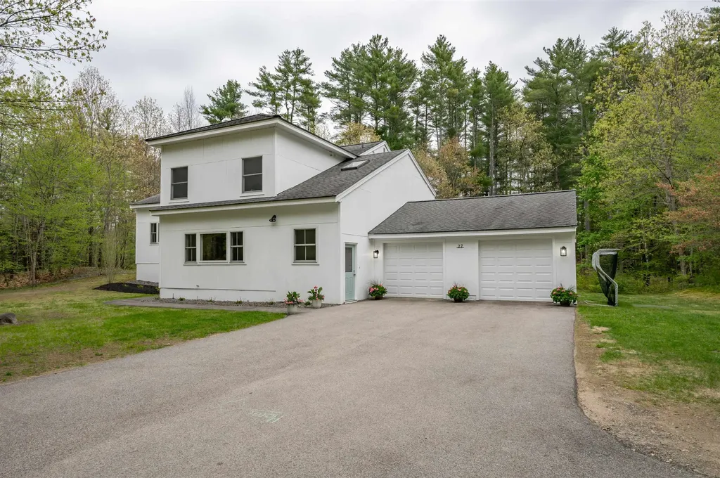27 Pierce Lane Hollis NH 03049