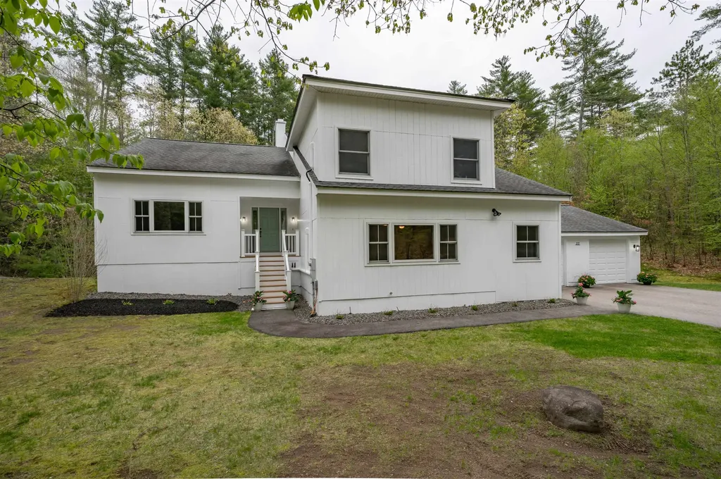 27 Pierce Lane Hollis NH 03049