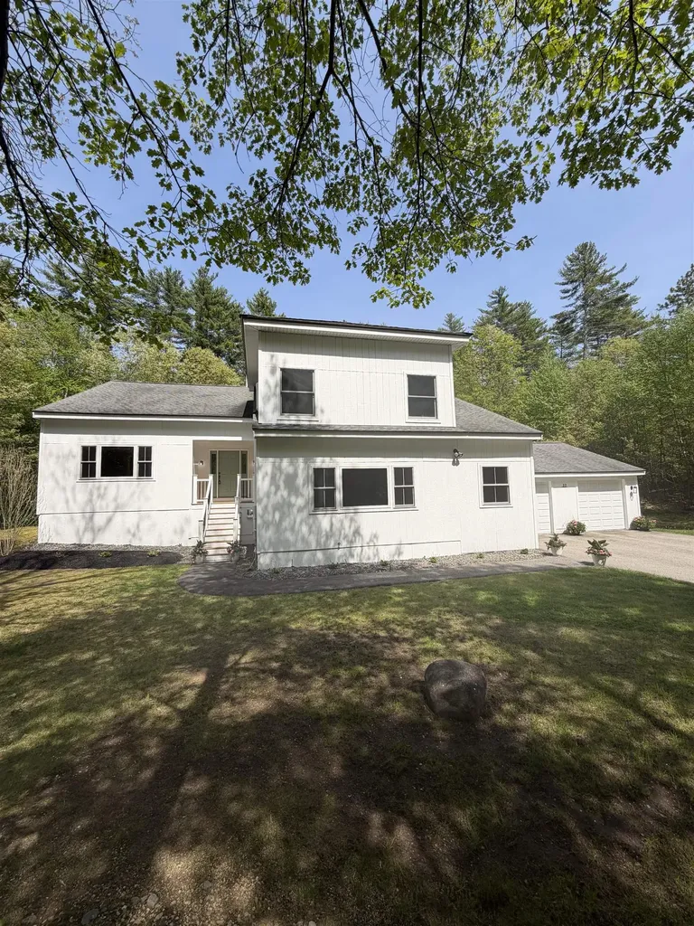 27 Pierce Lane Hollis NH 03049