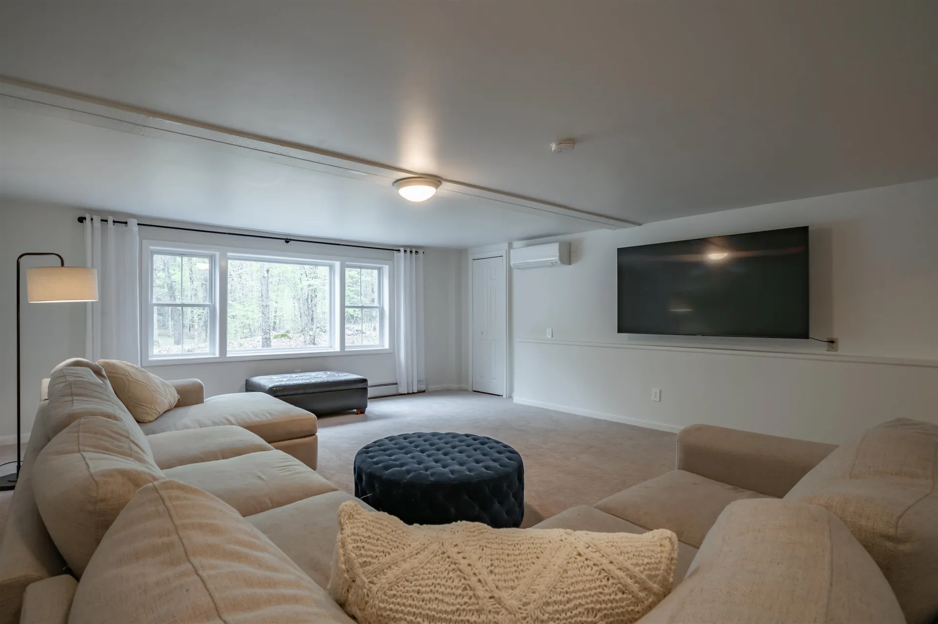 27 Pierce Lane Hollis NH 03049