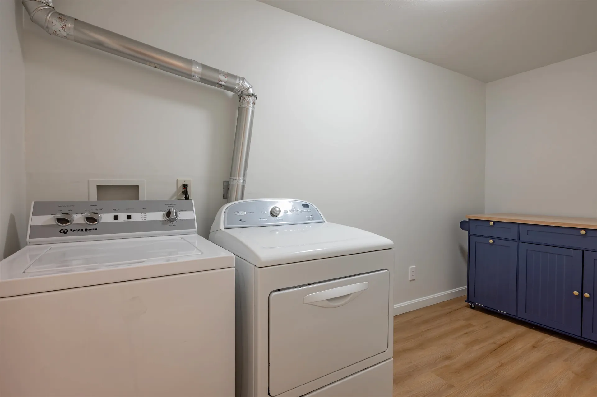 27 Pierce Lane Hollis NH 03049
