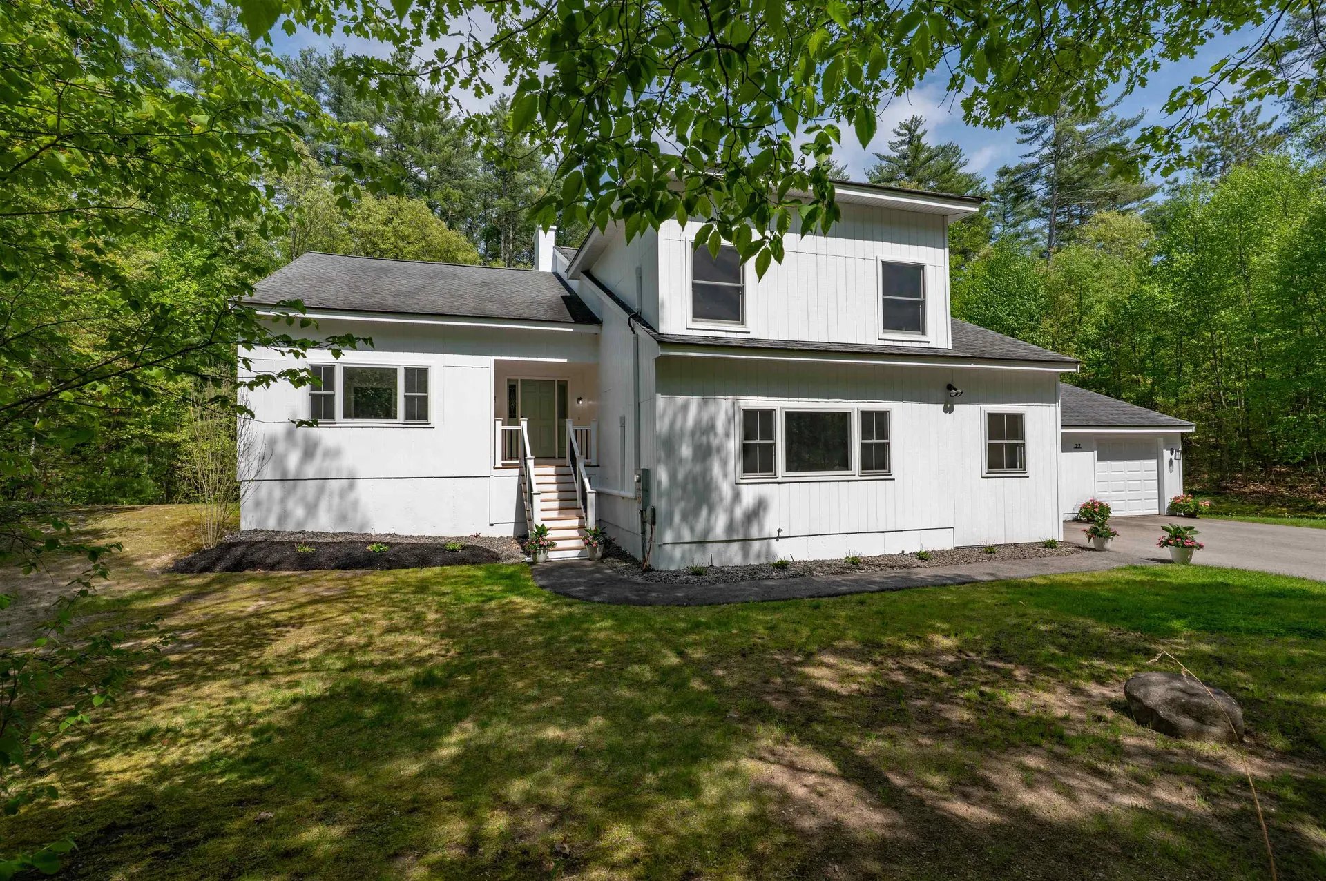27 Pierce Lane Hollis NH 03049