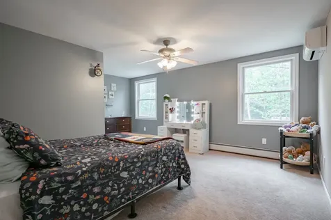 27 Pierce Lane Hollis NH 03049