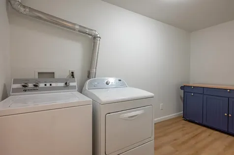 27 Pierce Lane Hollis NH 03049