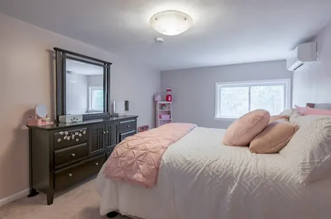 27 Pierce Lane Hollis NH 03049