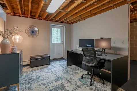 27 Pierce Lane Hollis NH 03049