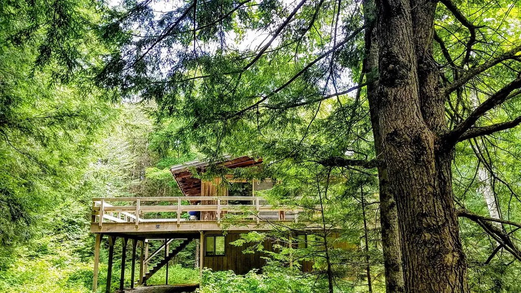 23 Cornell Way Wilmington VT 05363