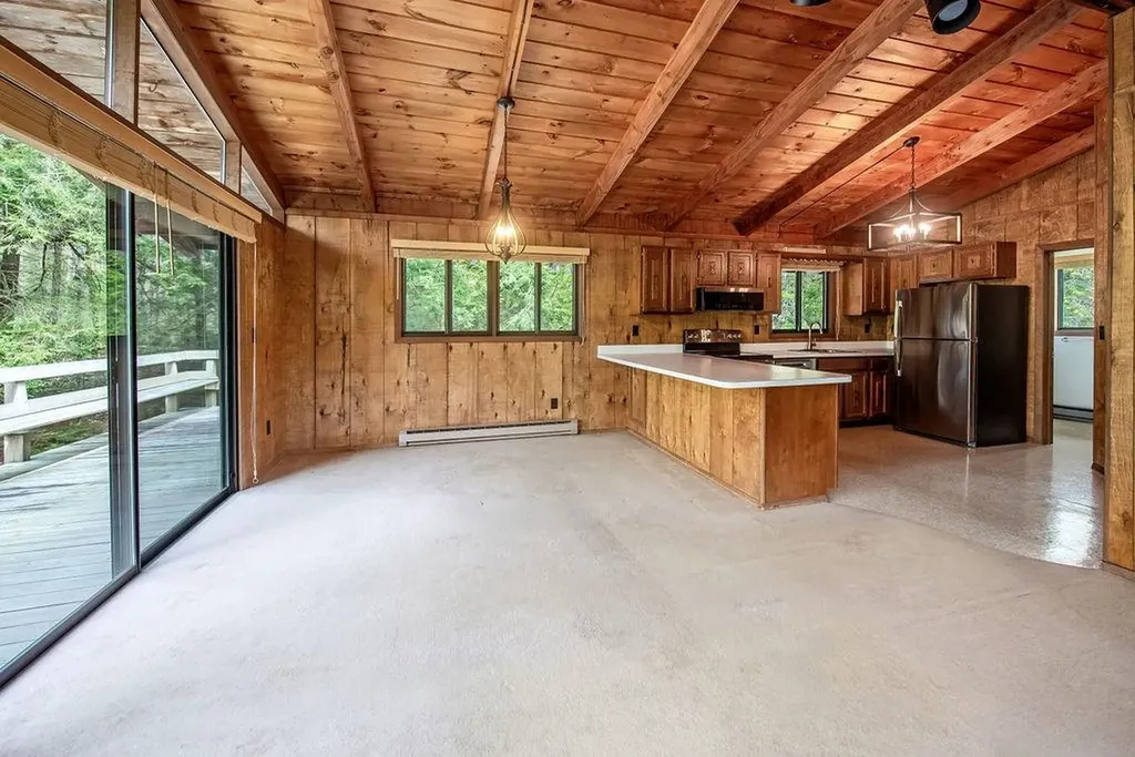 23 Cornell Way Wilmington VT 05363