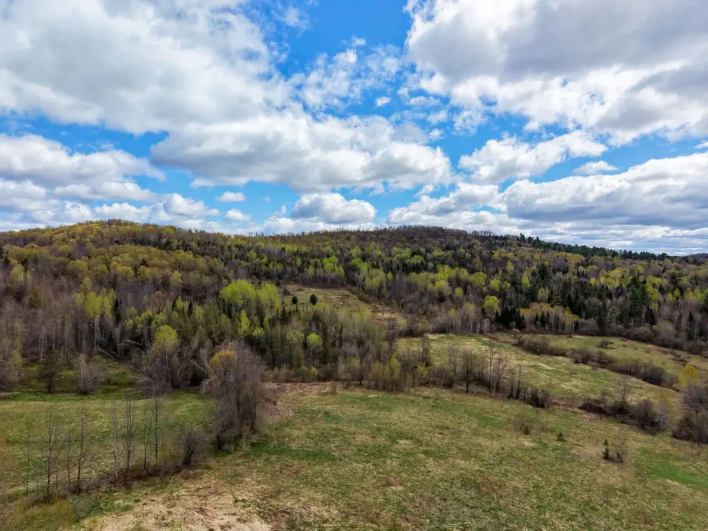 - Hinman Settler Road Derby VT 05829