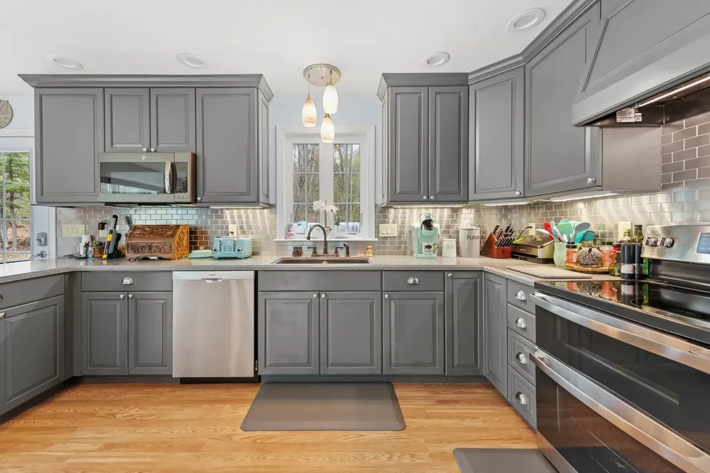 59 Mill Brook Road Thornton NH 03285