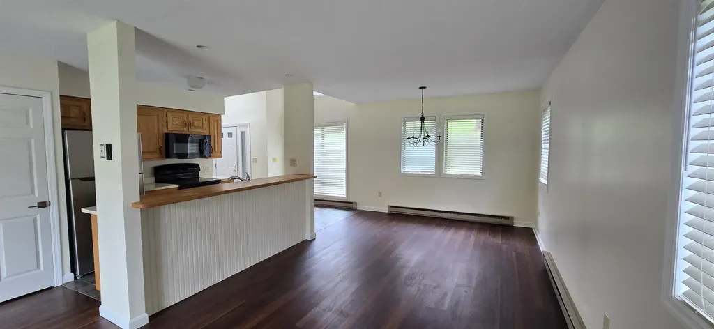 111 Lakeland Drive Hartford VT 05059