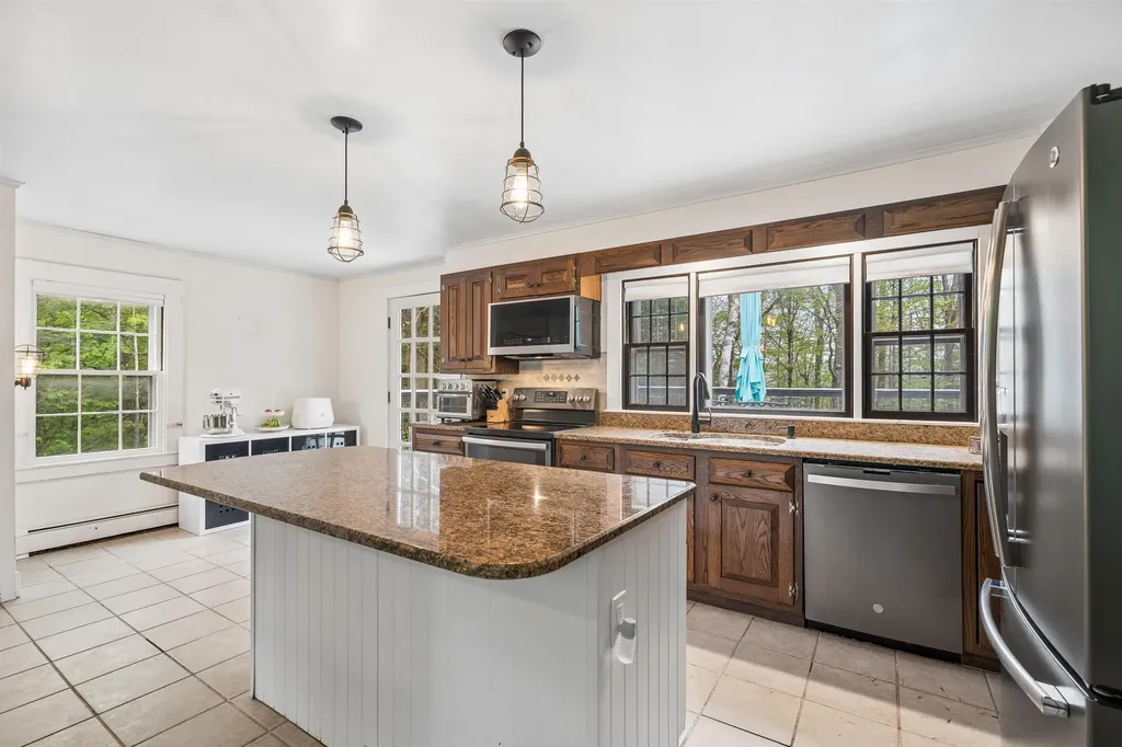 21 Dell Road Springfield VT 05156