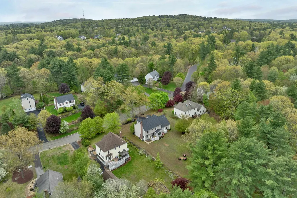 6 Hancock Road Windham NH 03087