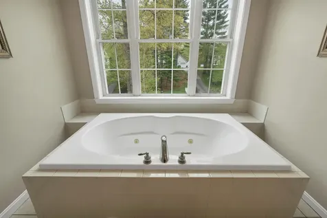6 Hancock Road Windham NH 03087