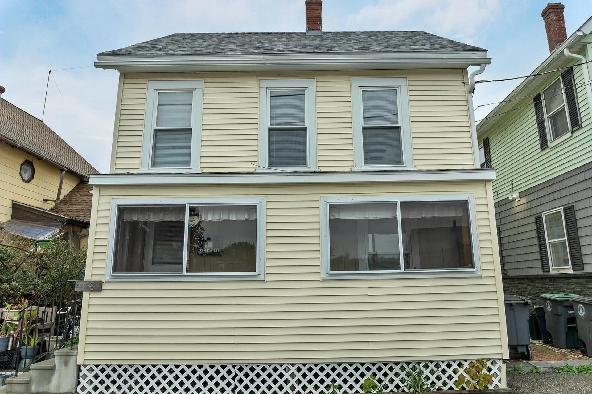 6 Central Street Pembroke NH 03275