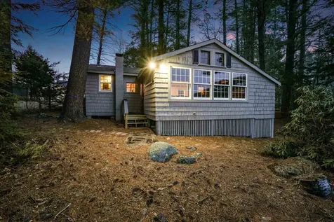 26 Pine Rock Road Hillsborough NH 03244