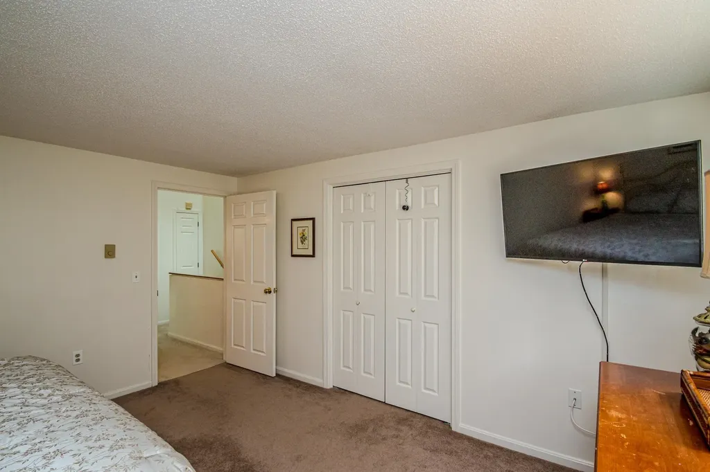124 Old Bartlett Road Conway NH 03860