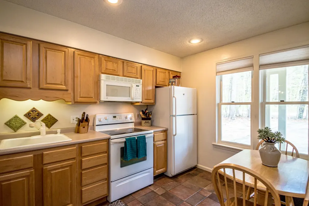 124 Old Bartlett Road Conway NH 03860