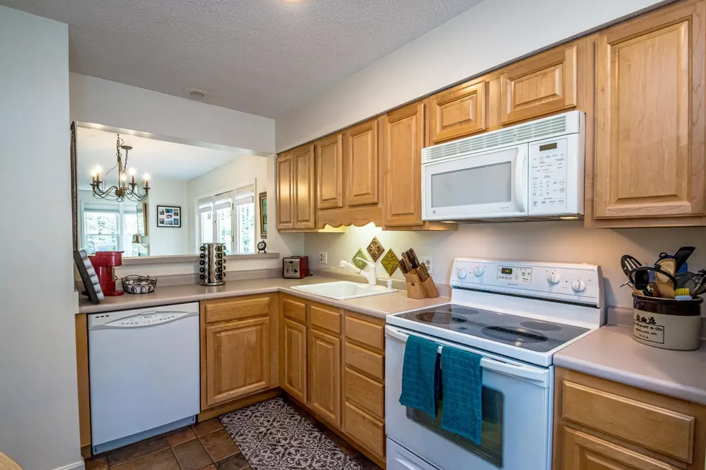 124 Old Bartlett Road Conway NH 03860