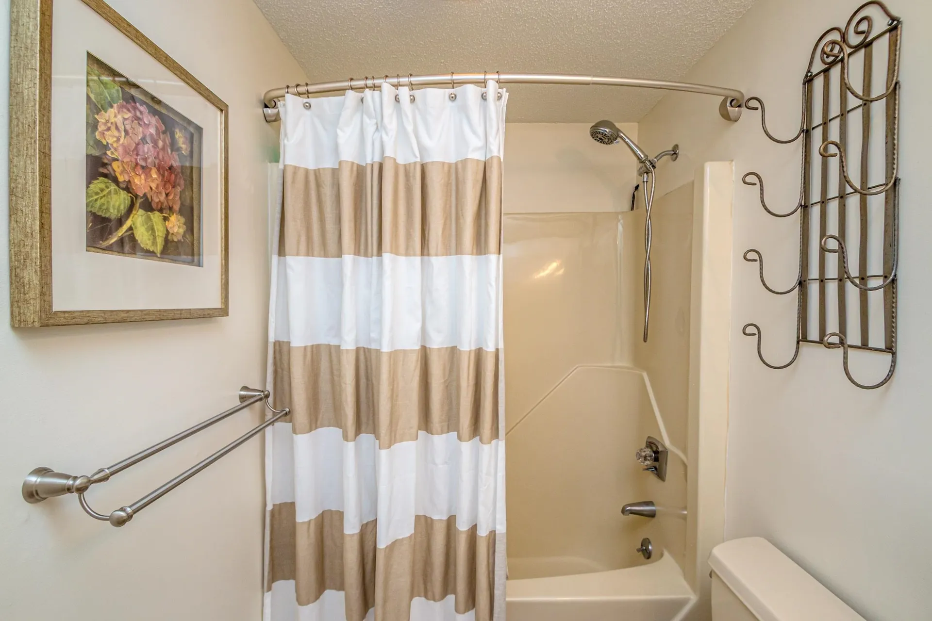 124 Old Bartlett Road Conway NH 03860