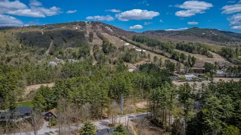 124 Old Bartlett Road Conway NH 03860