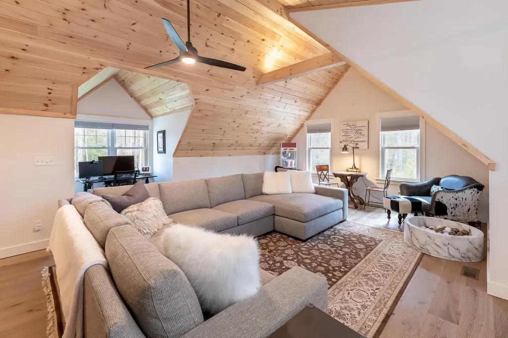 25 Clay Point Road Alton NH 03809
