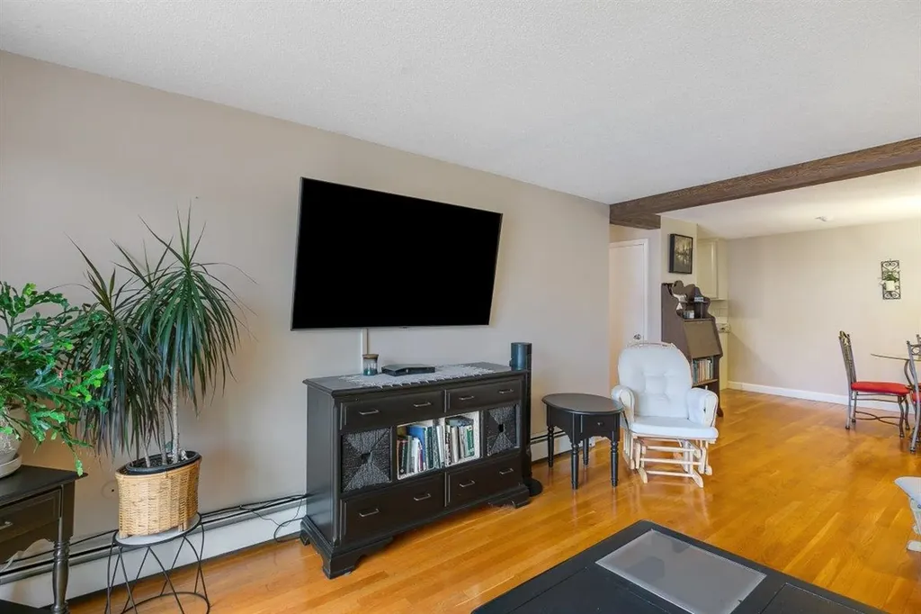 8 Lancelot Court Salem NH 03079