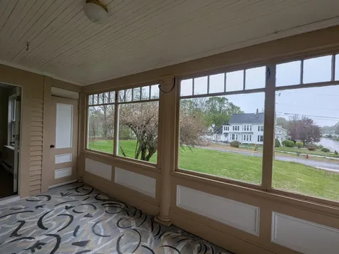 275 High Street Somersworth NH 03878