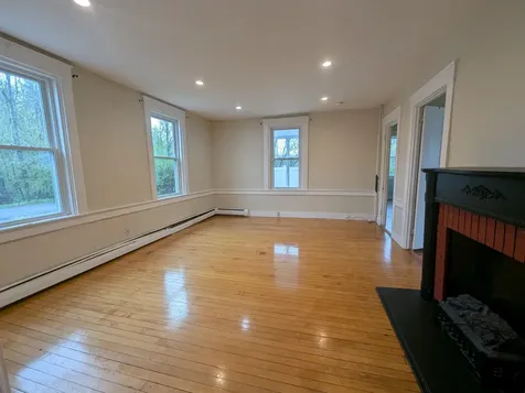 275 High Street Somersworth NH 03878