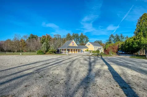 146 Calef Highway Barrington NH 03825