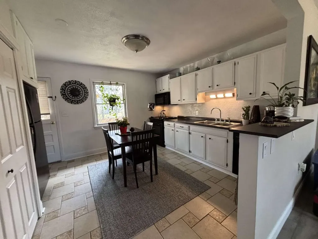 78 Sandhill Road Essex VT 05452