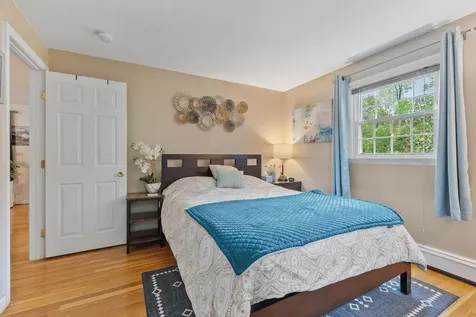 18 Iceland Circle Keene NH 03431