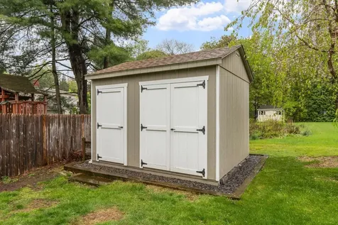 18 Iceland Circle Keene NH 03431