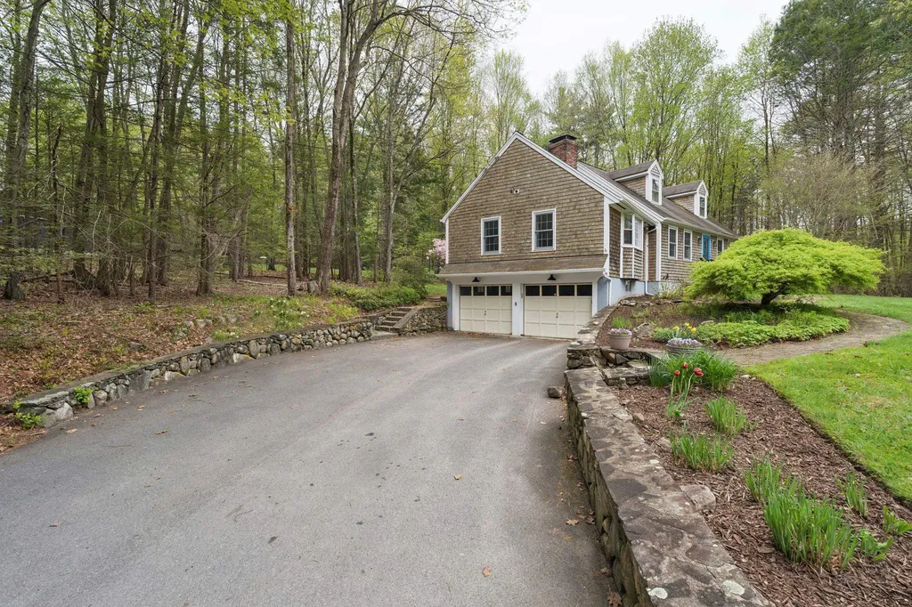 12 Hemlock Road Kensington NH 03833