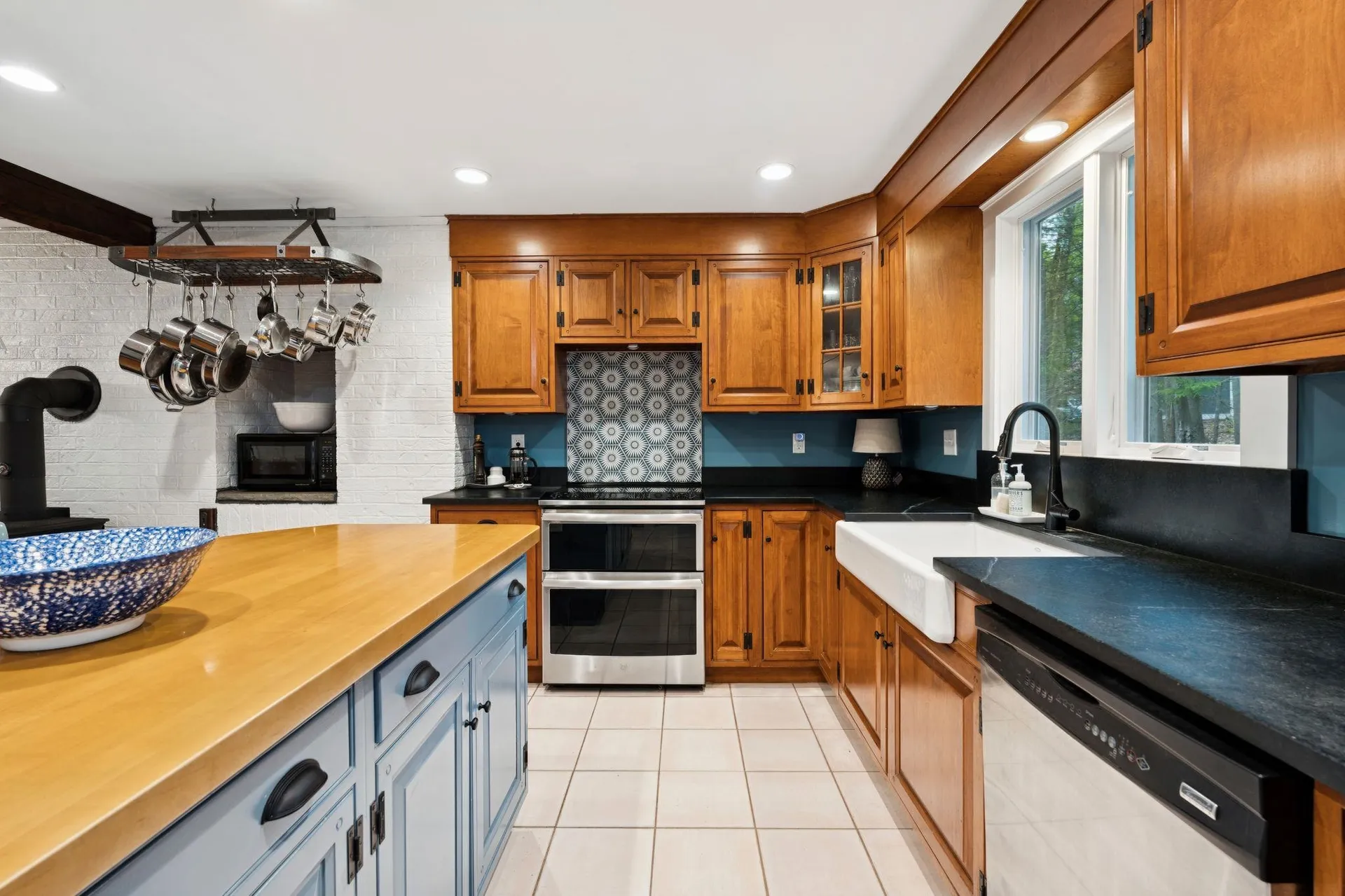 12 Hemlock Road Kensington NH 03833