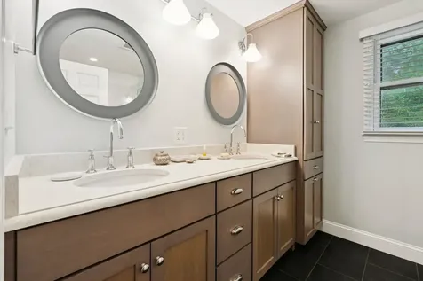 12 Hemlock Road Kensington NH 03833