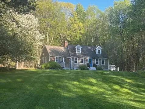 12 Hemlock Road Kensington NH 03833